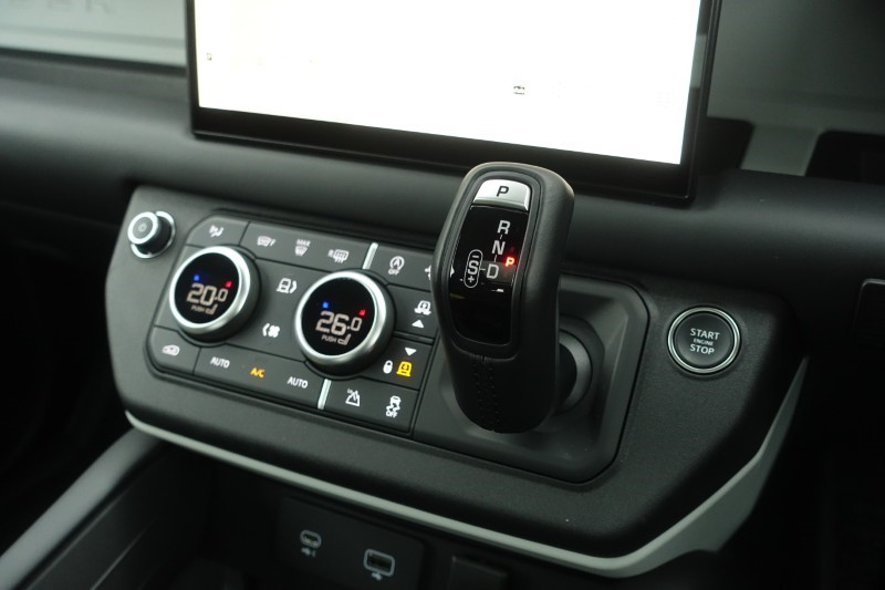 2023 (73) LAND ROVER DEFENDER 3.0 D250 HSE 90 3dr Auto 5197144