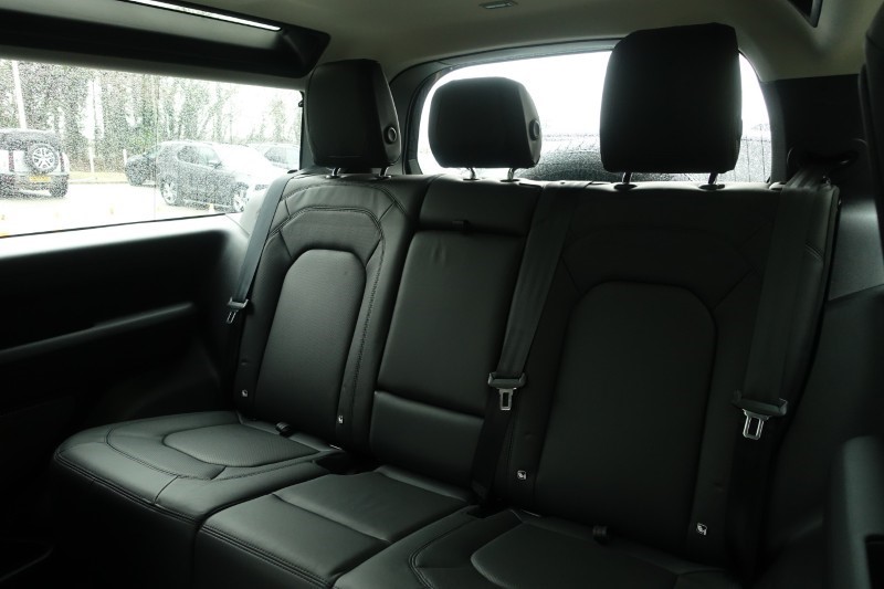 2023 (73) LAND ROVER DEFENDER 3.0 D250 HSE 90 3dr Auto 5197136