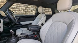 2023 (73) MINI HATCHBACK 2.0 Cooper S Exclusive Premium Plus 3dr Auto 3040377