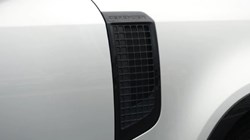 2024 (24) LAND ROVER DEFENDER 2.0 P400e X-Dynamic SE 110 5dr Auto 5214415