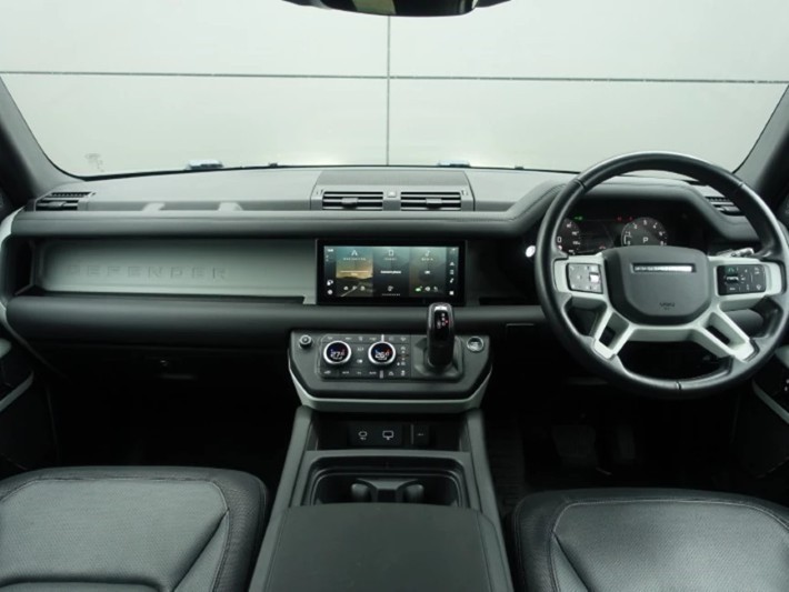 2024 (24) LAND ROVER DEFENDER 2.0 P400e X-Dynamic SE 110 5dr Auto 5214404