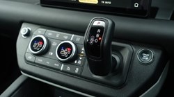 2024 (24) LAND ROVER DEFENDER 2.0 P400e X-Dynamic SE 110 5dr Auto 5214408