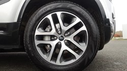 2024 (24) LAND ROVER DEFENDER 2.0 P400e X-Dynamic SE 110 5dr Auto 5214403