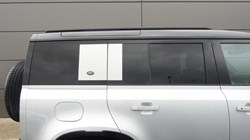 2024 (24) LAND ROVER DEFENDER 2.0 P400e X-Dynamic SE 110 5dr Auto 5214418