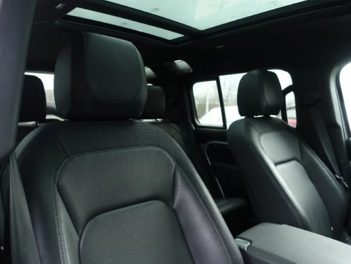 2024 (24) LAND ROVER DEFENDER 2.0 P400e X-Dynamic SE 110 5dr Auto 5214435