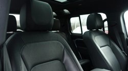 2024 (24) LAND ROVER DEFENDER 2.0 P400e X-Dynamic SE 110 5dr Auto 5214435