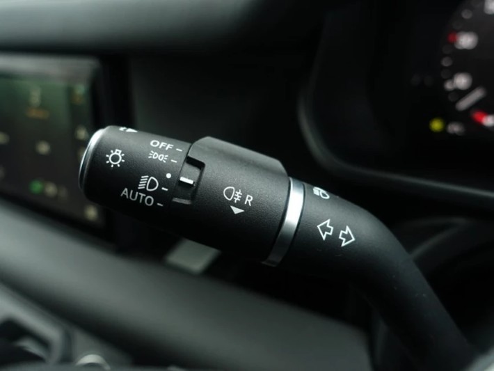 2024 (24) LAND ROVER DEFENDER 2.0 P400e X-Dynamic SE 110 5dr Auto 5214428