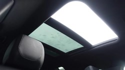 2024 (24) LAND ROVER DEFENDER 2.0 P400e X-Dynamic SE 110 5dr Auto 5214437