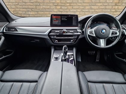 2022 (22) BMW 5 SERIES 520i MHT M Sport 4dr Step Auto