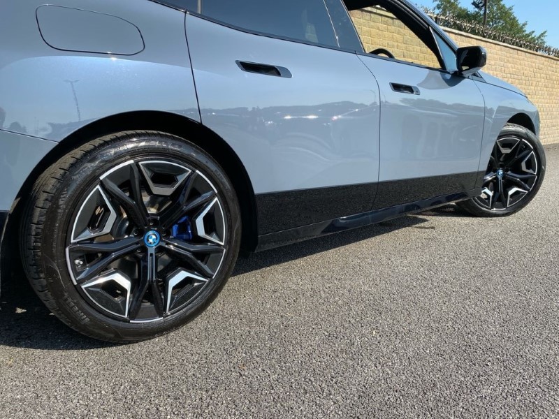 2024 (24) BMW iX 240kW xDrive40 M Sport Ed 76.6kWh 5dr Auto 22kW 3481891
