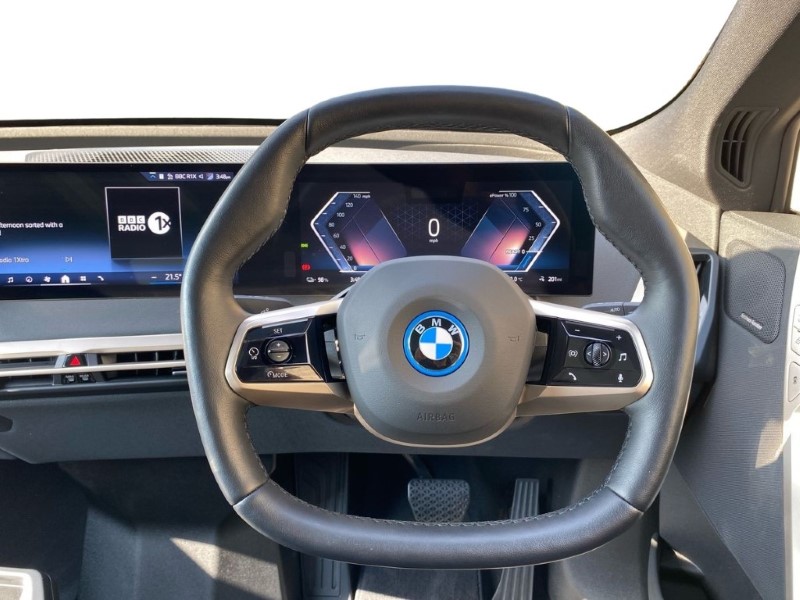2024 (24) BMW iX 240kW xDrive40 M Sport Ed 76.6kWh 5dr Auto 22kW 3481847
