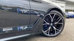 2021 (21) BMW 5 SERIES 520i MHT M Sport 5dr Step Auto 3097216