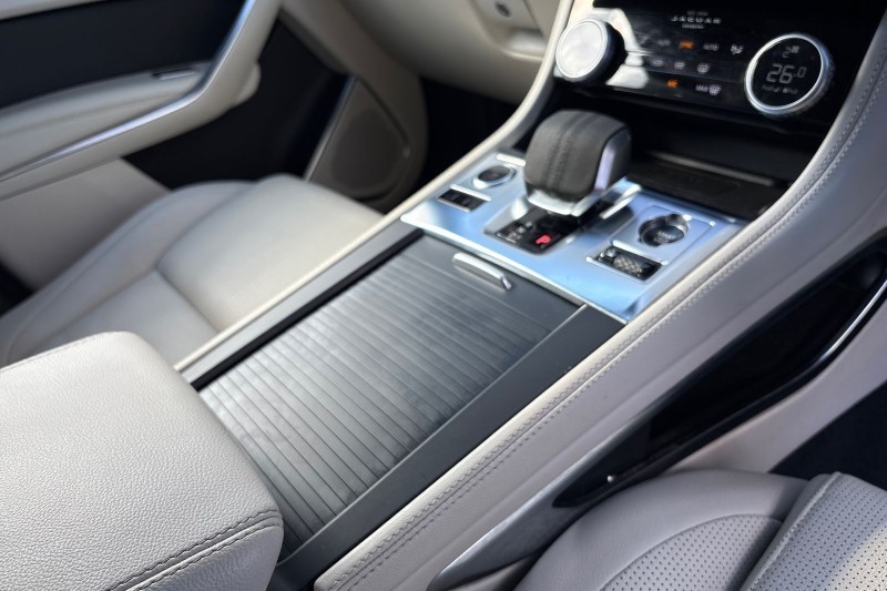 2023 (23) JAGUAR F-PACE 2.0 D200 R-Dynamic S 5dr Auto AWD 5242562