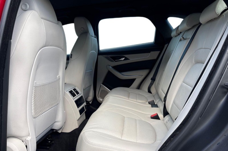 2023 (23) JAGUAR F-PACE 2.0 D200 R-Dynamic S 5dr Auto AWD 5242553