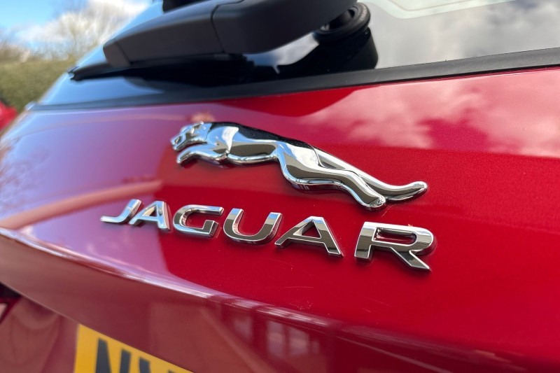 2023 (23) JAGUAR F-PACE 2.0 D200 R-Dynamic S 5dr Auto AWD 5242597
