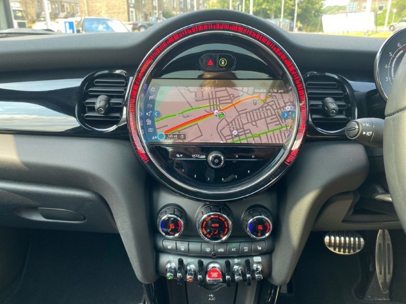 2024 (24) MINI HATCHBACK 2.0 Cooper S Sport Premium Plus 3dr Auto 3380107