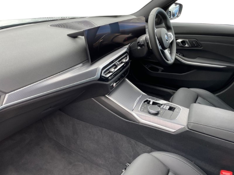 2024 (24) BMW 3 SERIES 320i M Sport 5dr Step Auto [Tech/Pro Pack] 3471175