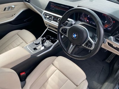 2021 (71) BMW 3 SERIES 330d xDrive MHT M Sport 4dr Step Auto