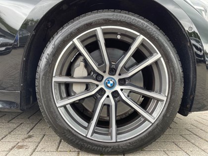 2022 (22) BMW 3 SERIES 330e Sport Pro 5dr Step Auto