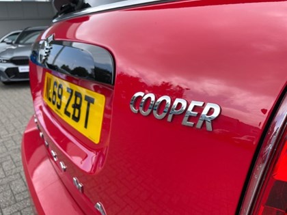 2019 (69) MINI COUNTRYMAN 1.5 Cooper Classic ALL4 5dr Auto