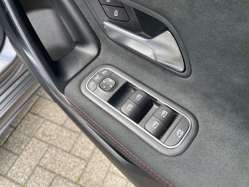 2021 (70) MERCEDES-BENZ A CLASS A180 AMG Line Executive 5dr Auto 3275157