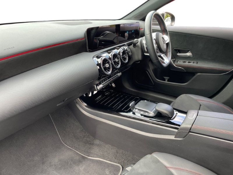 2021 (70) MERCEDES-BENZ A CLASS A180 AMG Line Executive 5dr Auto 3275142