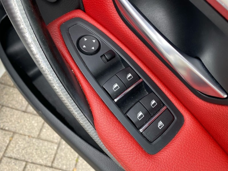 2018 (68) BMW 3 SERIES 320i M Sport Shadow Edition 4dr Step Auto 3329502