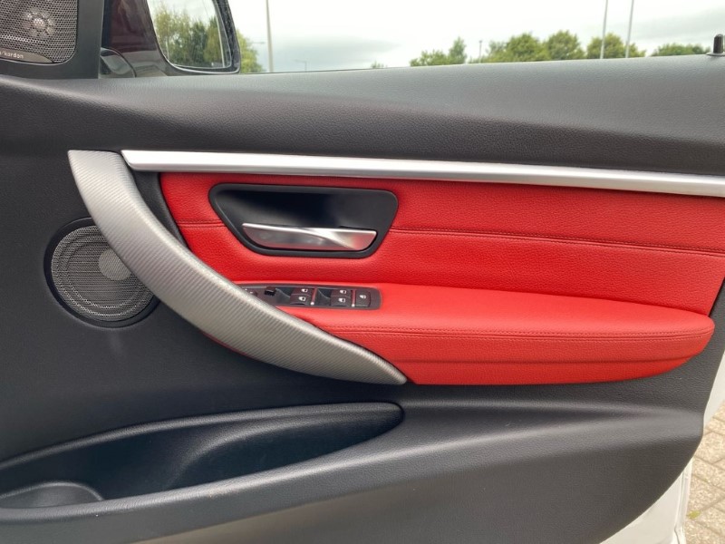 2018 (68) BMW 3 SERIES 320i M Sport Shadow Edition 4dr Step Auto 3329501