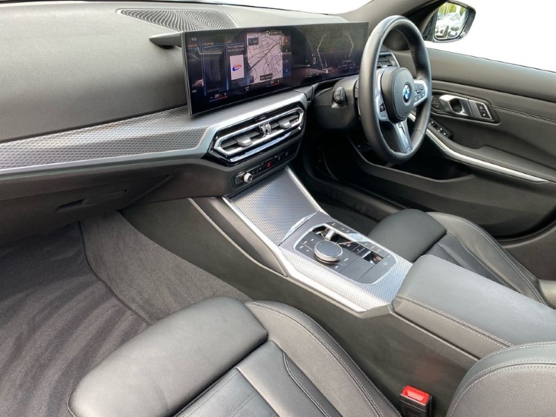 2023 (73) BMW 3 SERIES 320i M Sport 4dr Step Auto 3302817