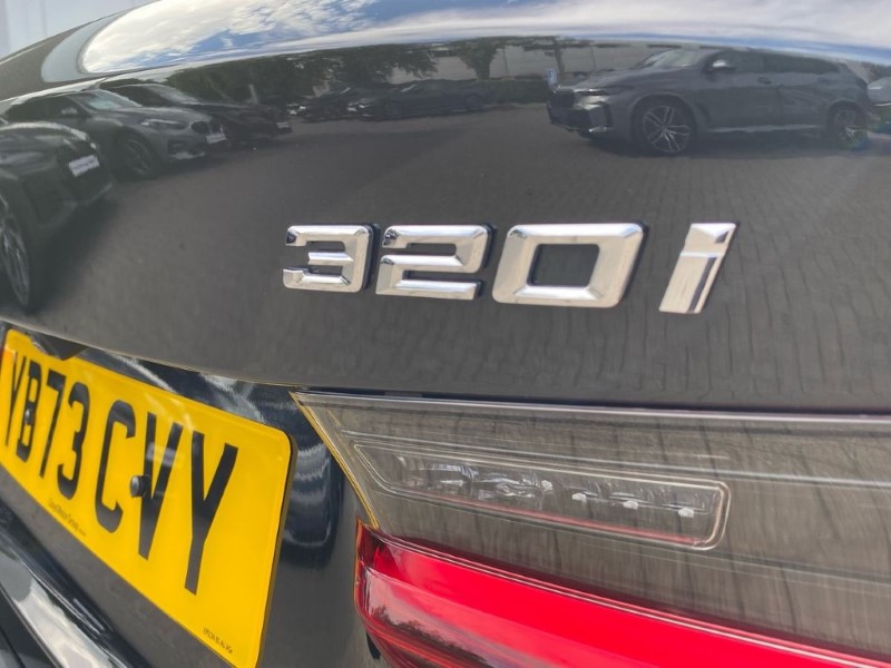 2023 (73) BMW 3 SERIES 320i M Sport 4dr Step Auto 3302858