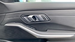 2023 (73) BMW 3 SERIES 320i M Sport 4dr Step Auto 3302831