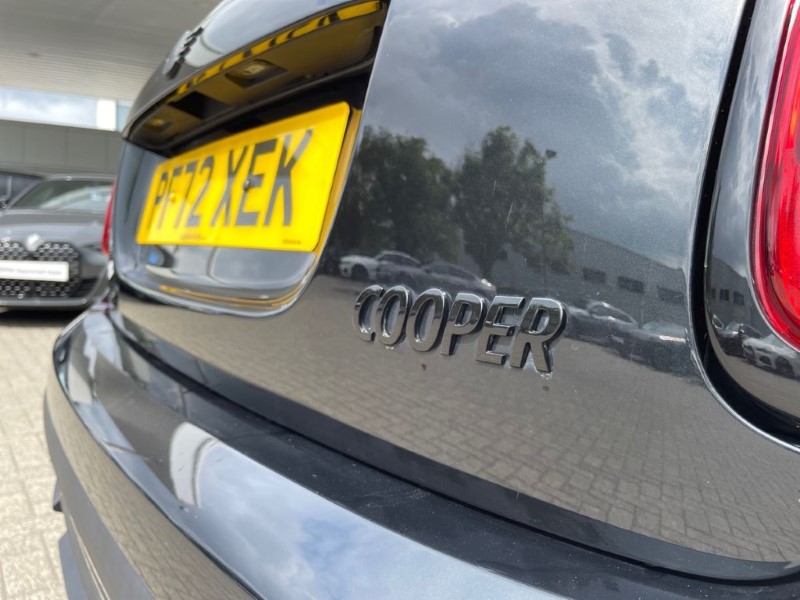 2023 (72) MINI HATCHBACK 1.5 Cooper Exclusive 3dr Auto 3338227