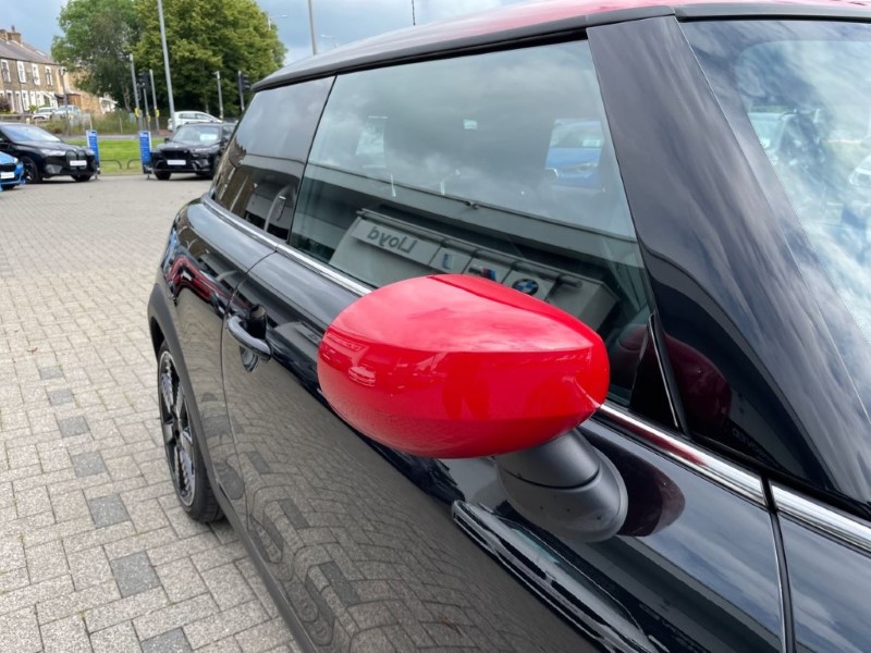 2023 (72) MINI HATCHBACK 1.5 Cooper Exclusive 3dr Auto 3338231