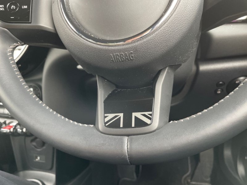 2023 (72) MINI HATCHBACK 1.5 Cooper Exclusive 3dr Auto 3338207