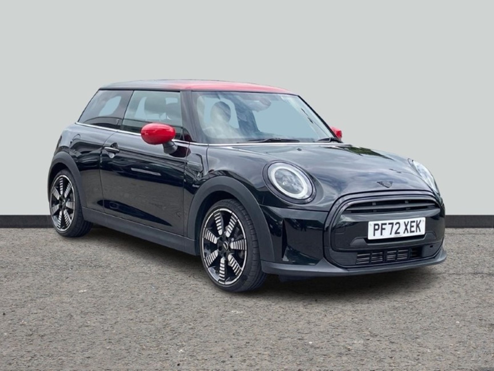 Mini Hatchback Automatic Used 2023 MINI HATCHBACK 1.5 Cooper Exclusive 3dr Auto Midnight Black ...