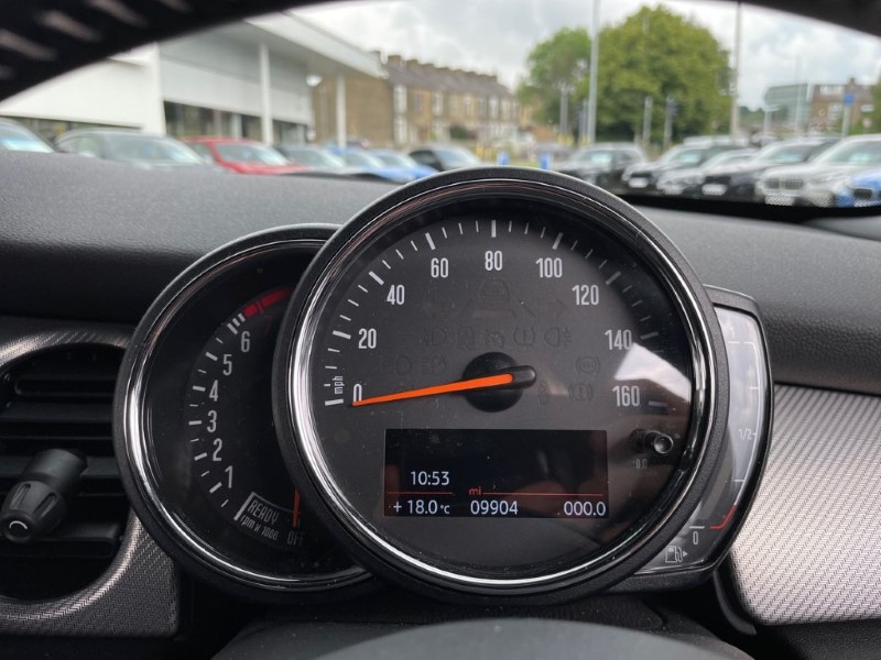 2023 (72) MINI HATCHBACK 1.5 Cooper Exclusive 3dr Auto 3338197