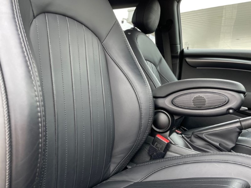 2023 (72) MINI HATCHBACK 1.5 Cooper Exclusive 3dr Auto 3338212