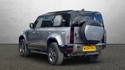 2024 (24) LAND ROVER DEFENDER 3.0 D250 X-Dynamic SE 110 5dr Auto 1