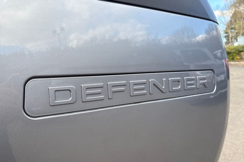 2024 (24) LAND ROVER DEFENDER 3.0 D250 X-Dynamic SE 110 5dr Auto 5242717