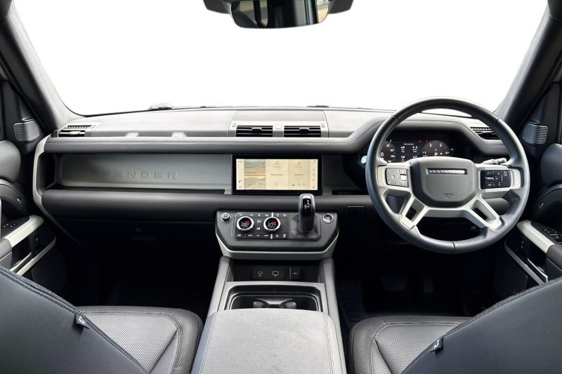 2024 (24) LAND ROVER DEFENDER 3.0 D250 X-Dynamic SE 110 5dr Auto 5242678