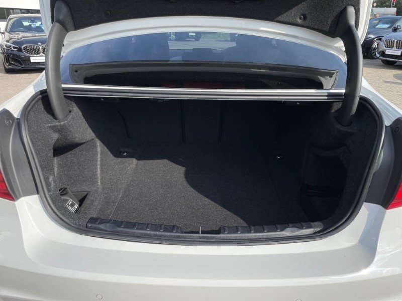 2018 (68) BMW 3 SERIES 320d M Sport 4dr Step Auto 3373750