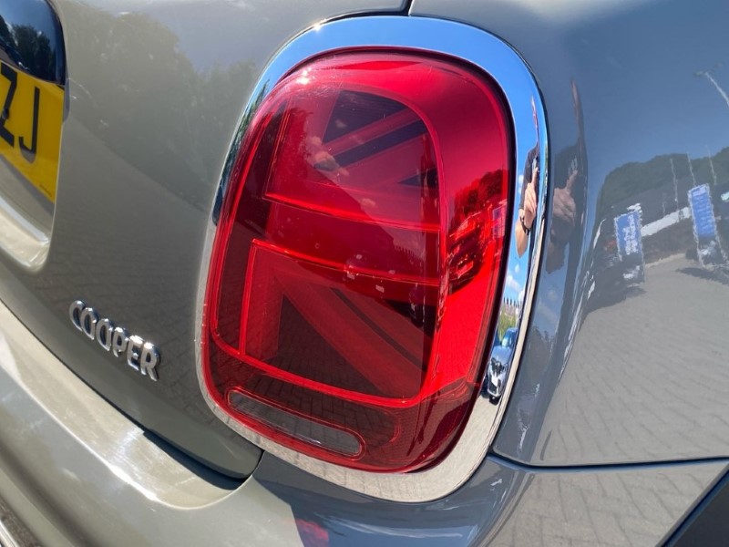 2019 (19) MINI HATCHBACK 1.5 Cooper Sport II 5dr Auto 3421131