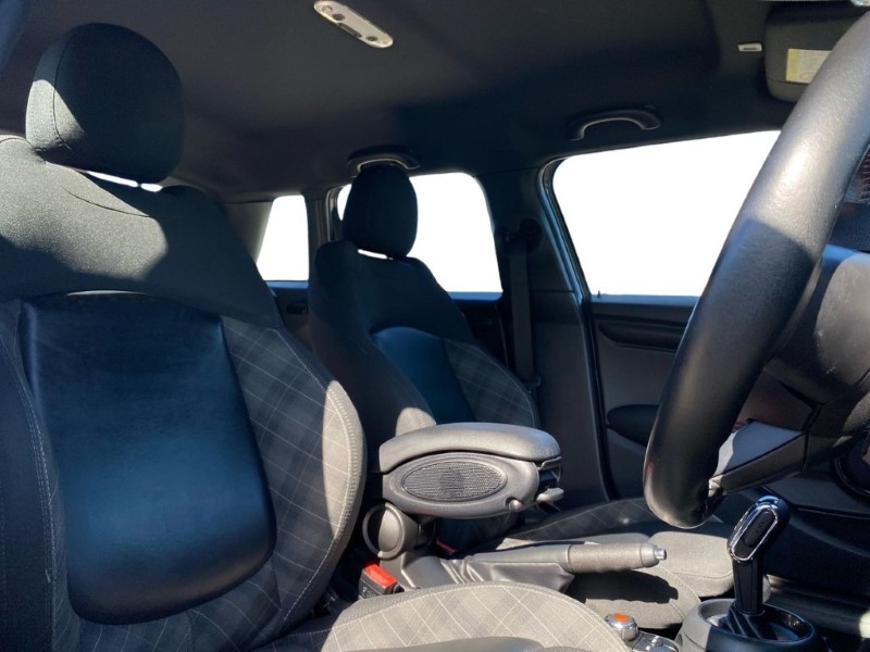 2019 (19) MINI HATCHBACK 1.5 Cooper Sport II 5dr Auto 3421099