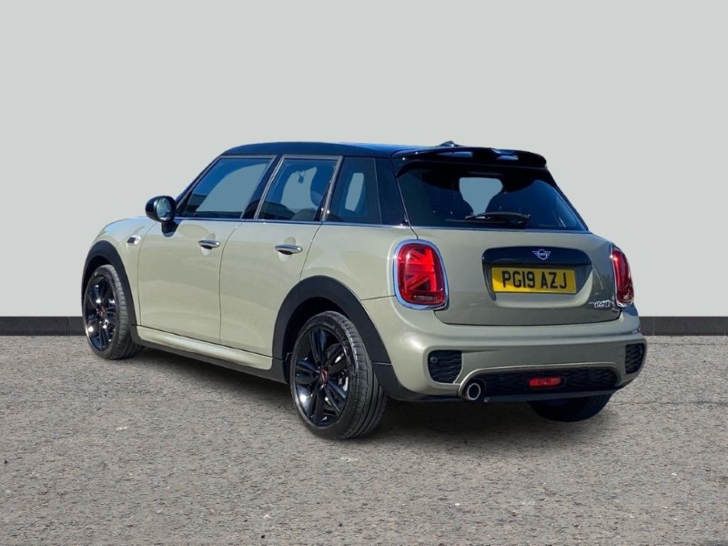 2019 (19) MINI HATCHBACK 1.5 Cooper Sport II 5dr Auto 3421090