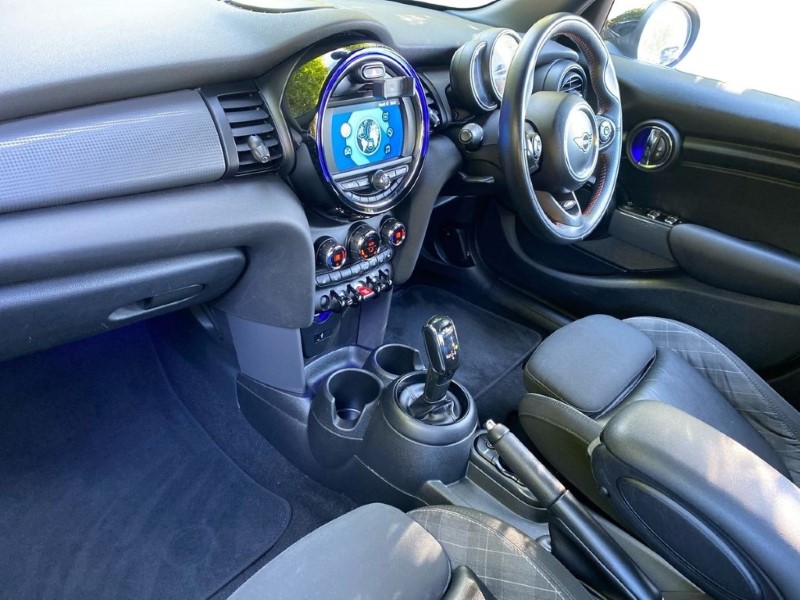 2019 (19) MINI HATCHBACK 1.5 Cooper Sport II 5dr Auto 3421095