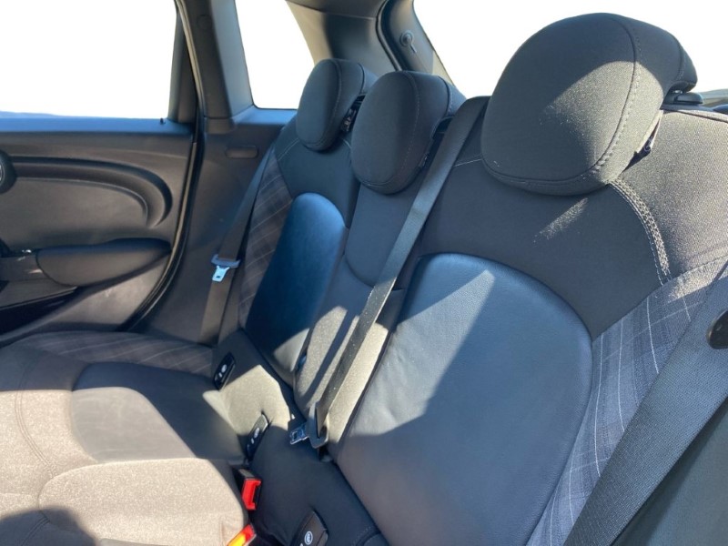 2019 (19) MINI HATCHBACK 1.5 Cooper Sport II 5dr Auto 3421100