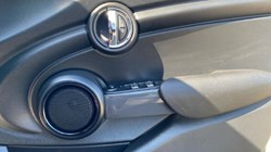 2019 (19) MINI HATCHBACK 1.5 Cooper Sport II 5dr Auto 3421109