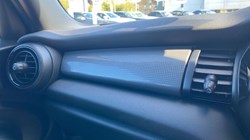 2019 (19) MINI HATCHBACK 1.5 Cooper Sport II 5dr Auto 3421118