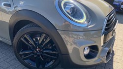 2019 (19) MINI HATCHBACK 1.5 Cooper Sport II 5dr Auto 3421125