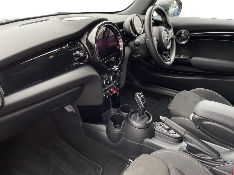 2022 (22) MINI HATCHBACK 1.5 Cooper Sport 3dr Auto 3448153